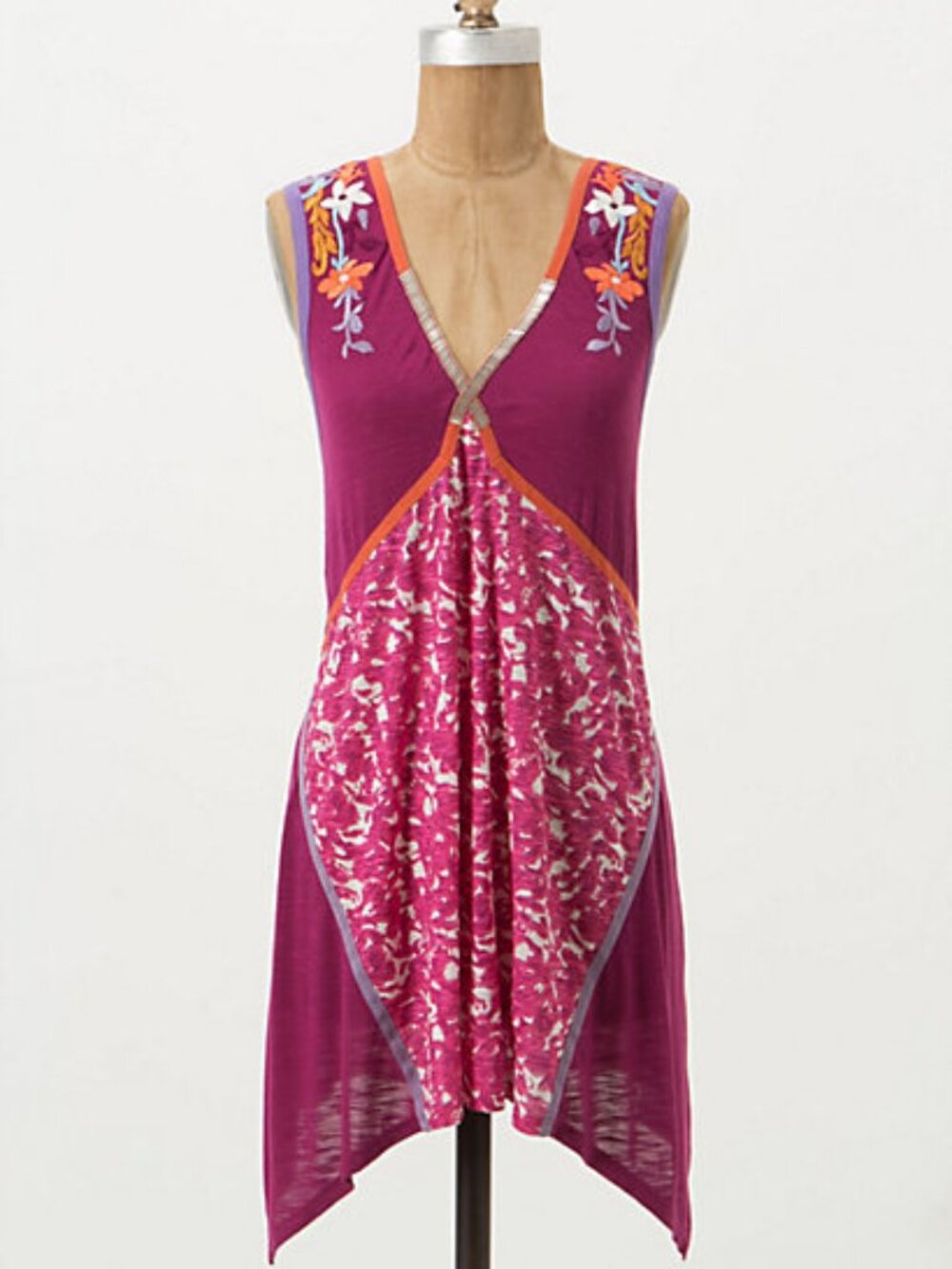 🐨Anthropologie NWT, M Coral Motif Top